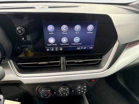 Used 2025 Chevrolet Trax RS w/ Driver Confidence Package image 12