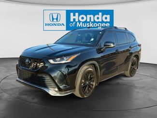 Used 2023 Toyota Highlander XSE FWD video 1