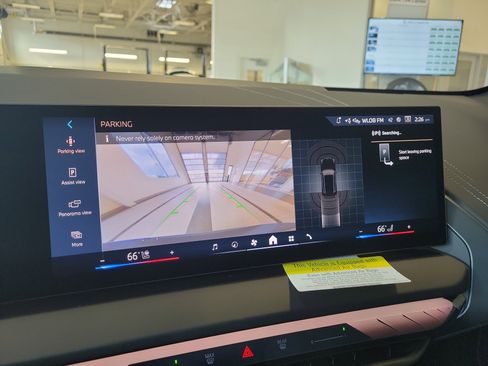 Used 2026 BMW X3 xDrive30 w/ Convenience Package image 25