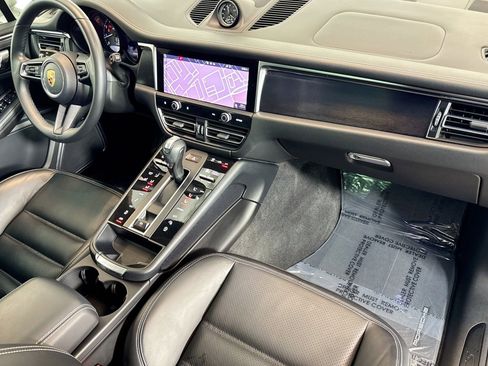 Used 2023 Porsche Macan GTS image 28