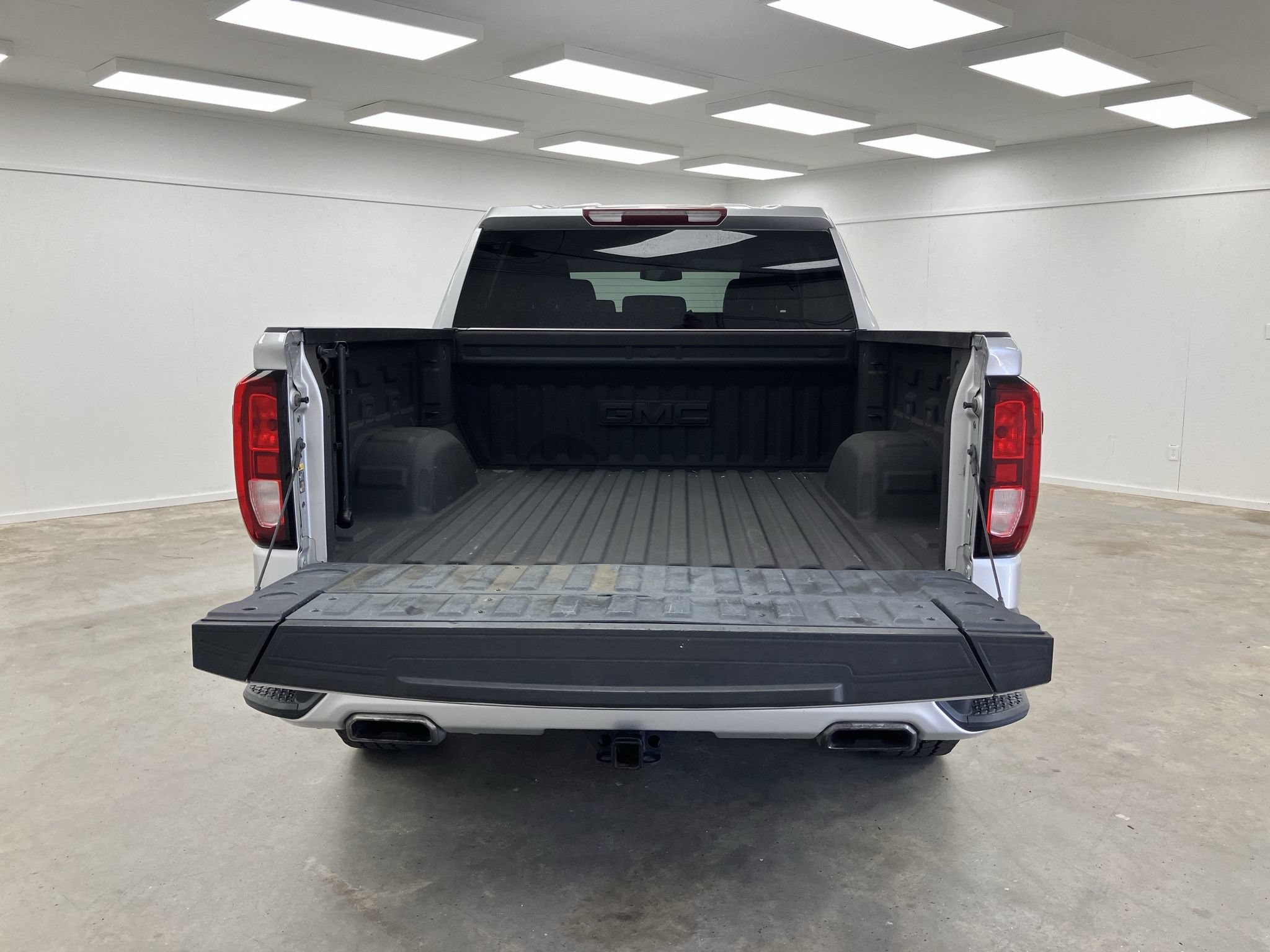 Used 2021 GMC Sierra 1500 Elevation AWD/4WD image 17