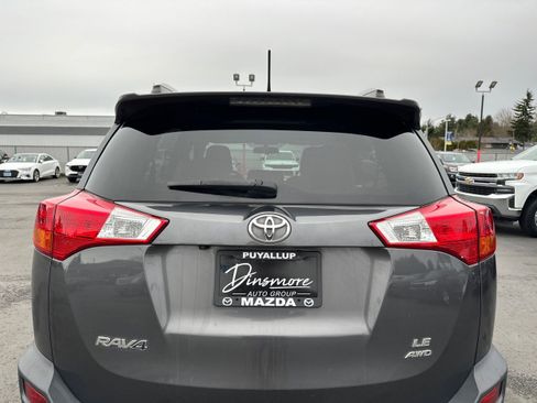 Used 2013 Toyota RAV4 LE image 30