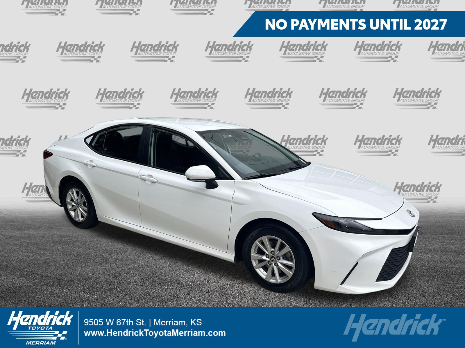 Used 2025 Toyota Camry LE FWD image 1