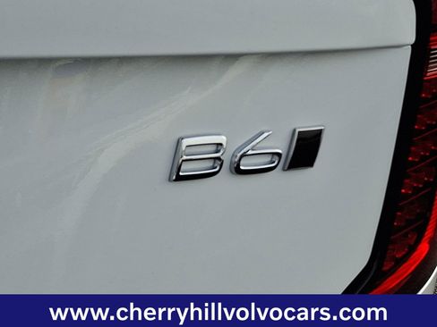 New 2026 Volvo XC90 B6 Plus w/ Protection Package Premier image 15