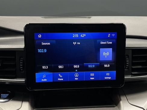 Used 2022 Ford Explorer XLT image 20