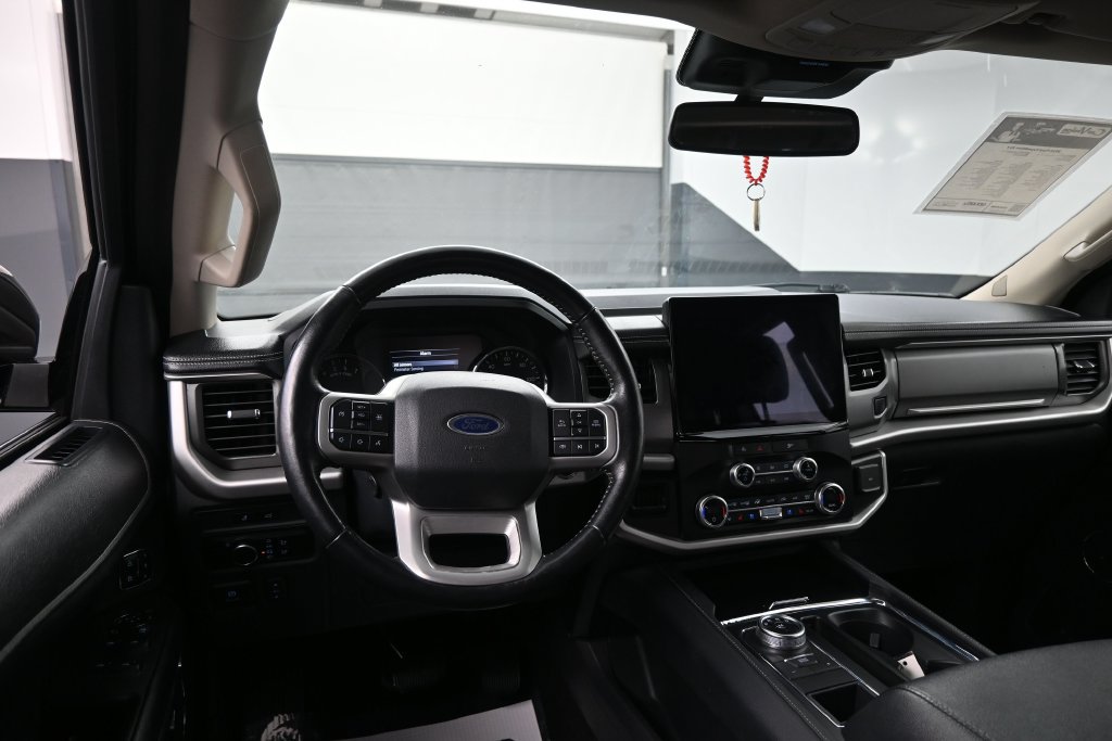 Used 2024 Ford Expedition XLT RWD image 21