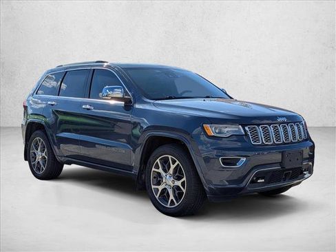 Used 2020 Jeep Grand Cherokee Overland image 3