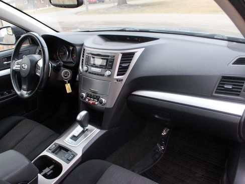 Used 2013 Subaru Legacy 2.5i Premium image 39