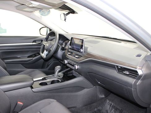 Used 2023 Nissan Altima 2.5 SV image 26