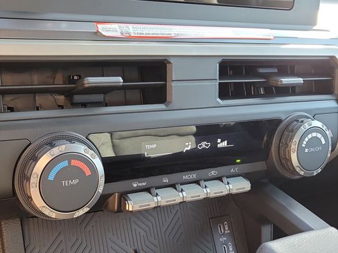 Certified 2025 Toyota Tacoma SR5 image 25