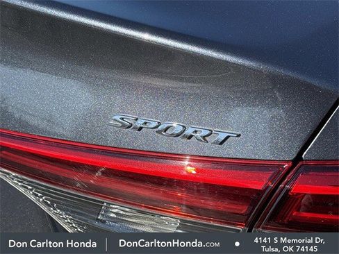 Used 2023 Honda Civic Sport image 8