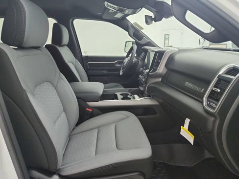 New 2026 RAM 1500 Big Horn AWD/4WD image 30