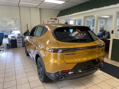 New 2024 Dodge Hornet R/T w/ R/T Blacktop Package image 5