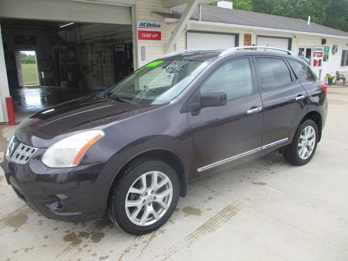 Used 2011 Nissan Rogue SV w/ SL Pkg AWD/4WD image 12