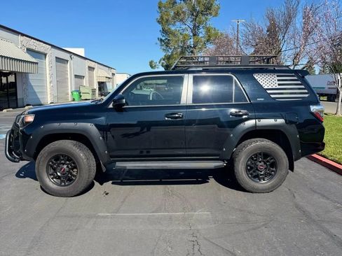 Used 2016 Toyota 4Runner SR5 image 4