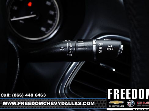 Used 2023 Buick Enclave Essence image 28