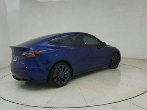 Used 2024 Tesla Model Y Performance image 67