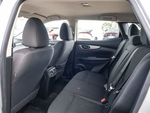 Used 2019 Nissan Rogue Sport S w/ Appearance Package FWD image 17