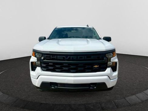 Used 2024 Chevrolet Silverado 1500 Custom image 1