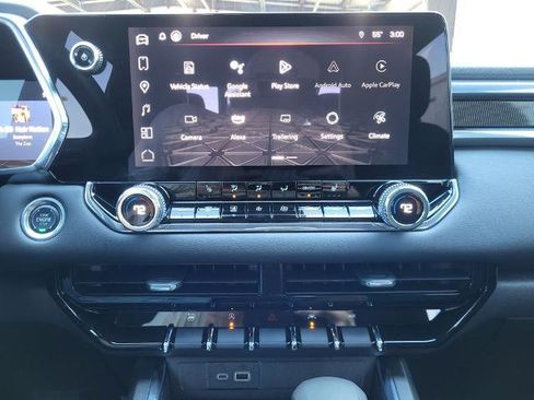 Used 2024 GMC Canyon Elevation w/ Elevation Premium Package image 21