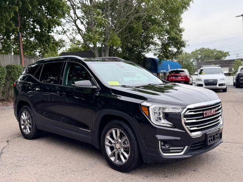 Used 2022 GMC Terrain SLT w/ Infotainment Package II AWD/4WD image 8