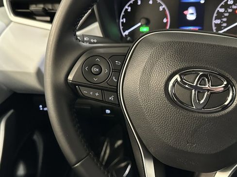 Used 2023 Toyota Corolla SE image 29