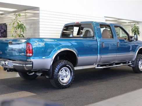 Used 2002 Ford F350 Lariat AWD/4WD image 7