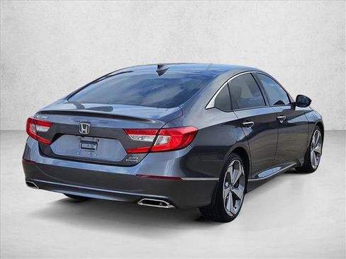 Used 2018 Honda Accord Touring image 5
