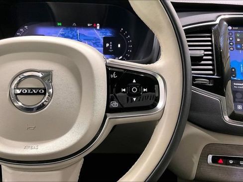 Certified 2023 Volvo XC90 B6 Ultimate w/ Lounge Package AWD/4WD image 22