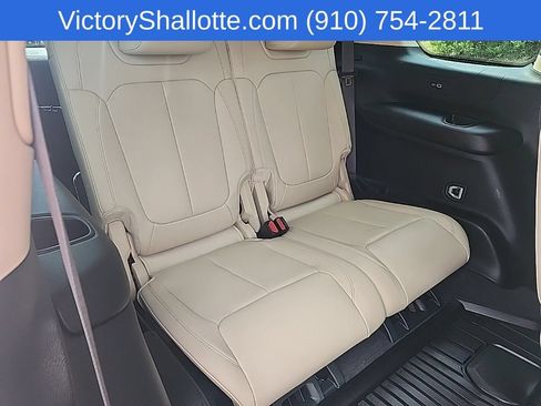 Certified 2022 Jeep Grand Cherokee L Limited AWD/4WD image 41