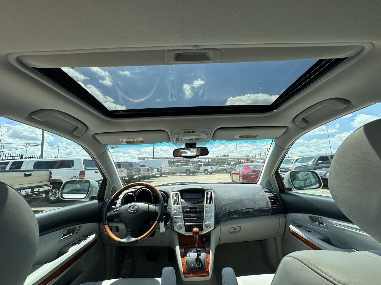 Used 2005 Lexus RX 330 w/ Premium Pkg FWD image 35