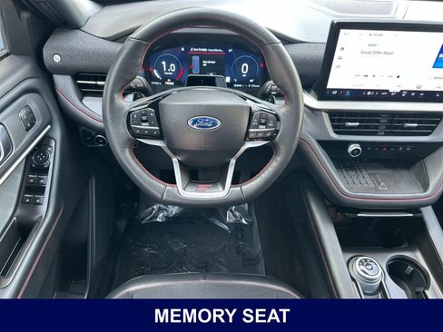 Used 2025 Ford Explorer ST AWD/4WD image 17