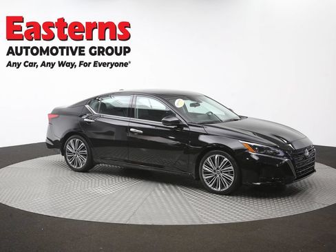 Used 2023 Nissan Altima 2.5 SL FWD image 48