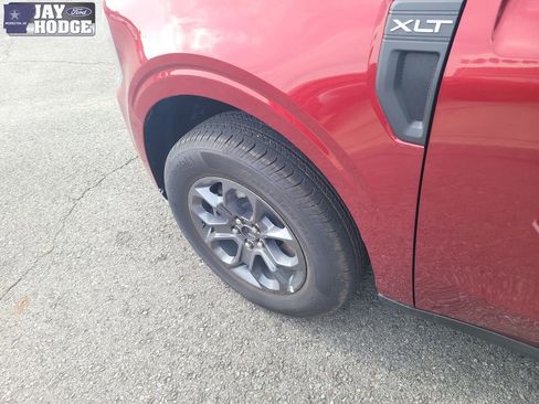 New 2025 Ford Maverick XLT w/ XLT Luxury Package image 10