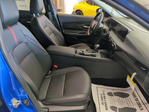 New 2026 Nissan Sentra SR w/ SR Premium Package FWD image 11