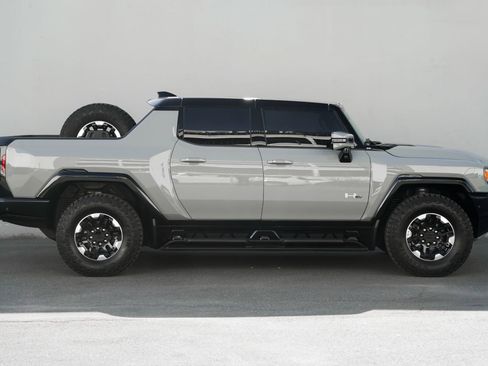Used 2024 GMC Hummer EV 3X w/ Extreme Off-Road Package image 7