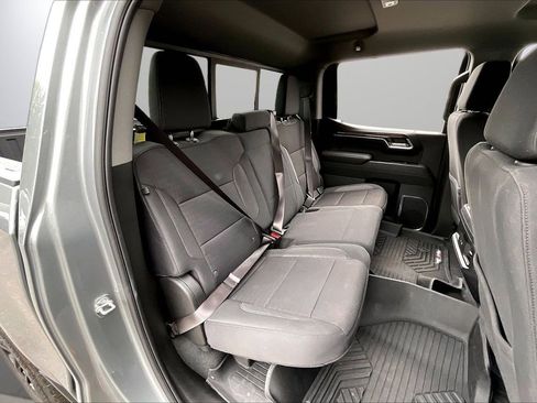 Used 2025 Chevrolet Silverado 1500 LT Trail Boss w/ Convenience Package II AWD/4WD image 25