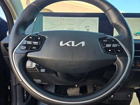 Used 2024 Kia EV6 Light AWD/4WD image 16