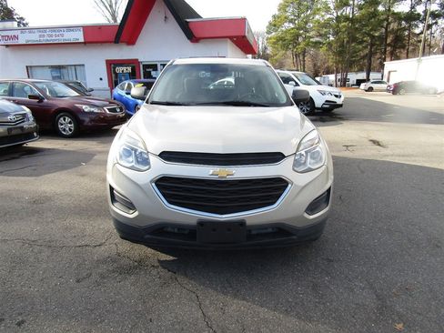 Used 2016 Chevrolet Equinox LS image 2