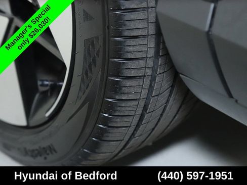 Used 2024 Hyundai Kona Limited AWD/4WD image 40