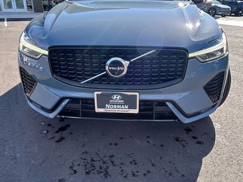 Used 2023 Volvo XC60 B5 Plus image 2