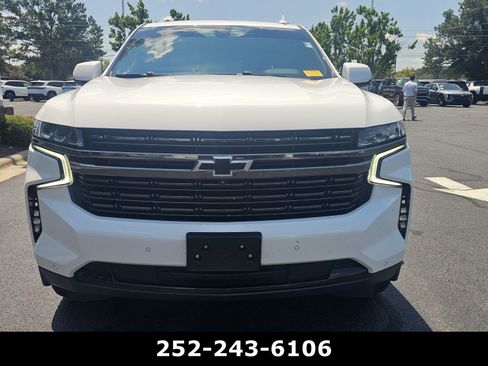 Used 2022 Chevrolet Tahoe RST w/ Luxury Package AWD/4WD image 2