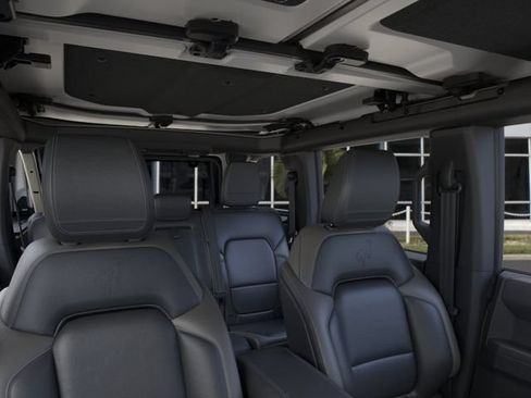 New 2026 Ford Bronco Outer Banks AWD/4WD image 12