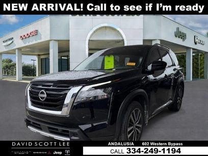 Used 2025 Nissan Pathfinder Platinum w/ Cargo Package
