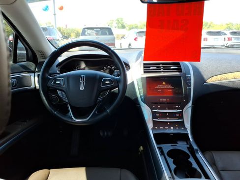 Used 2016 Lincoln MKZ w/ Equipment Group 300A Reserve FWD image 9