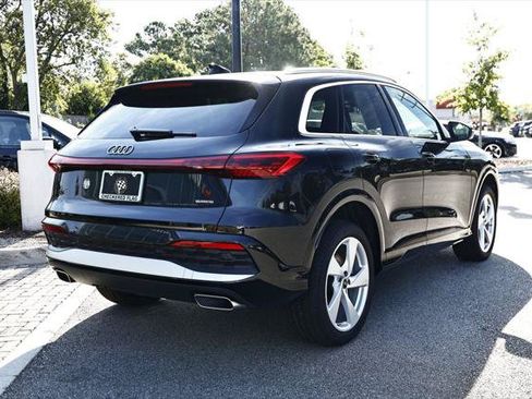 Certified 2025 Audi Q5 Premium Plus w/ Premium Plus AWD/4WD image 7