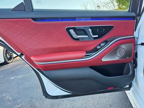 New 2026 Mercedes-Benz S 580 4MATIC Sedan image 24