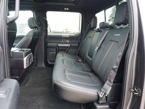 Certified 2020 Ford Edge Titanium FWD image 22
