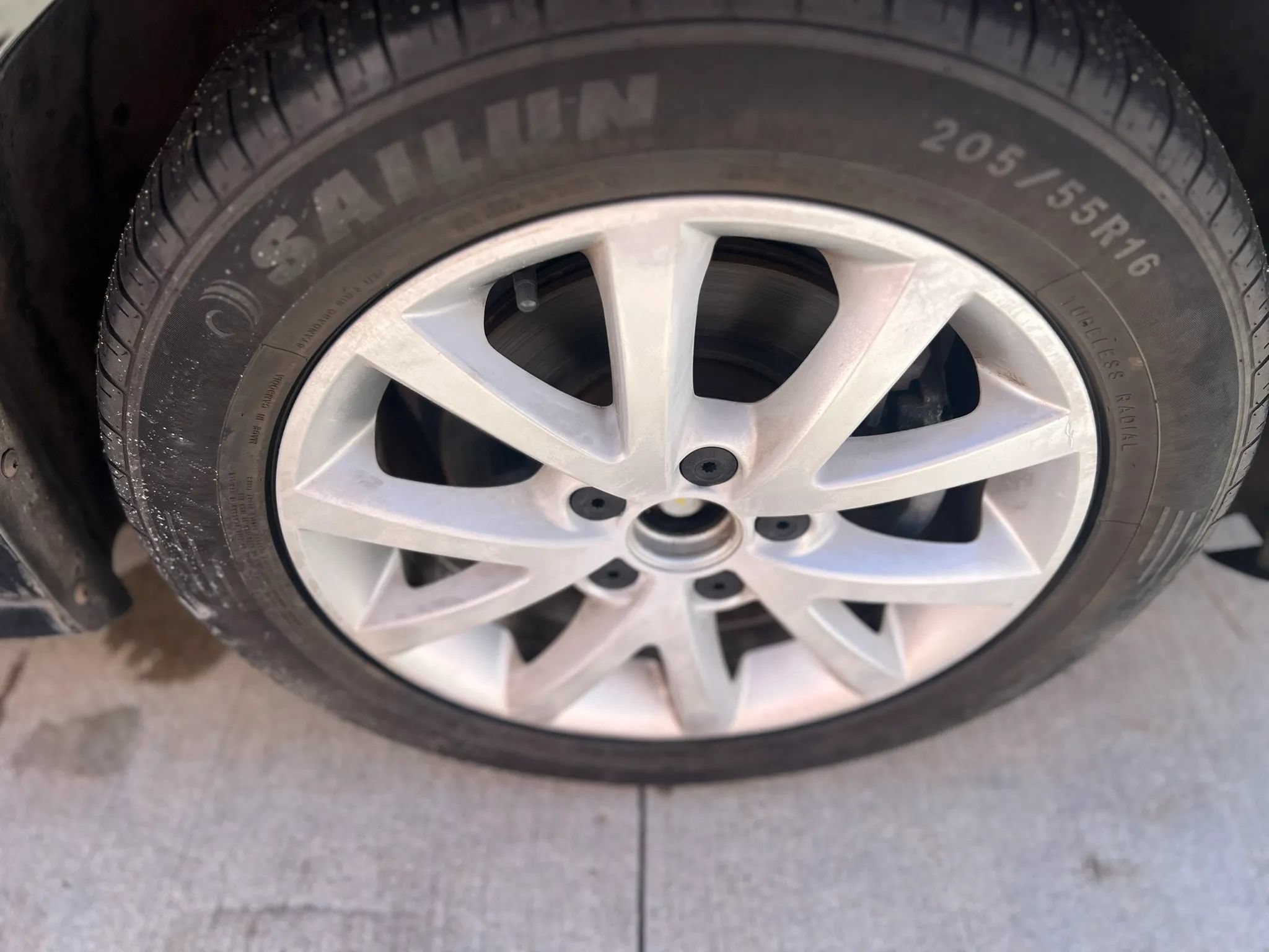 Used 2015 Volkswagen Jetta SE FWD image 23