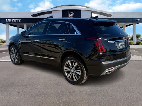Used 2025 Cadillac XT5 Premium Luxury w/ Technology Package image 5